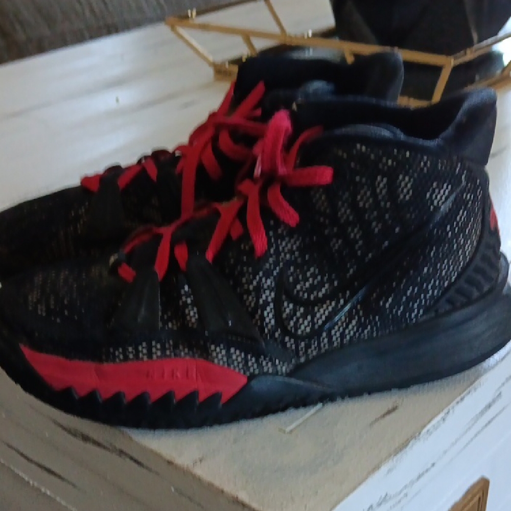 Nike Black and Red High-Top Sneakers